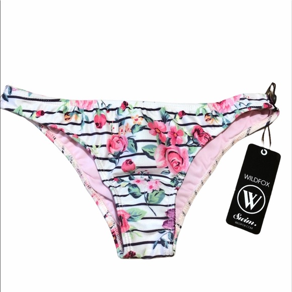 Final Price!!! WildFox NWT Women Bikini Bottom Vintage Roses S - Picture 2 of 8